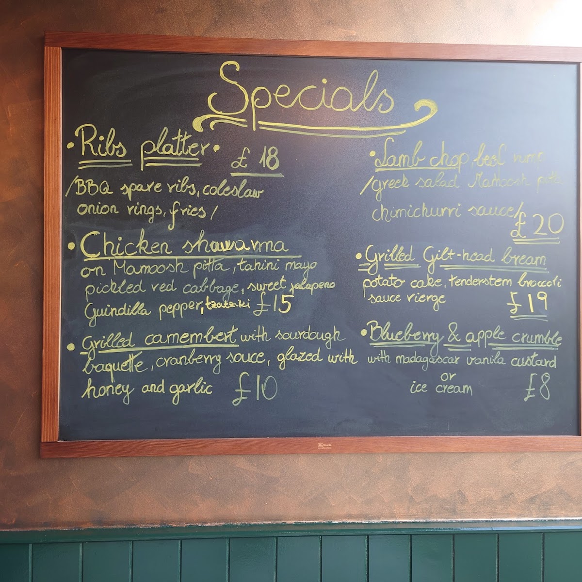 Menu La Maison À La Carte Restaurant & Bar-3